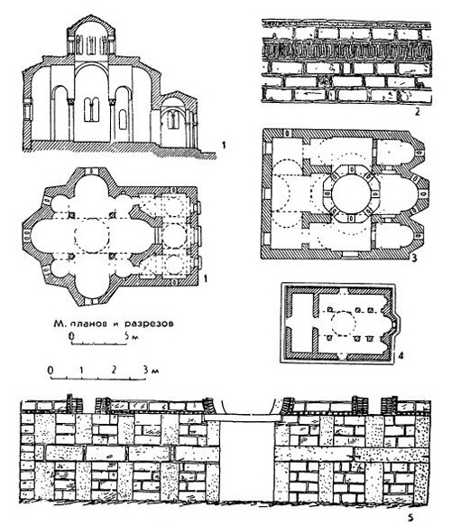 Церкви в Греции: 1 — церковь Апостолов в Афинах, начало XI в. (план и разрез); 2 — церковь в Мербака, XII в. (кладка наружных стен); 3 — церковь Федора в Афинах, XI в. (план); 4 — Малая митрополия в Афинах, XIII в. (план); 5 — церковь Капникареа в Афинах, XII в. (кладка наружных стен)