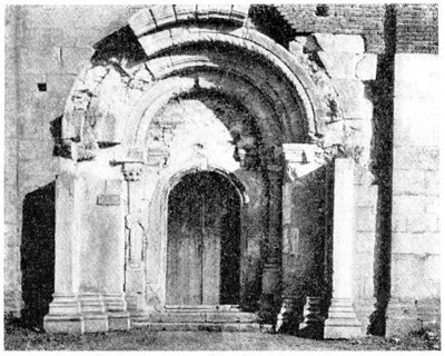 Галич. Церковь Пантелеймона. Западный портал Галич. Церковь Пантелеймона. Западный портал