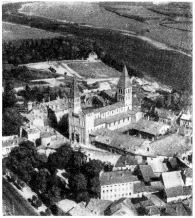 Турню. Сен Филибер, 970 г. — XII в.