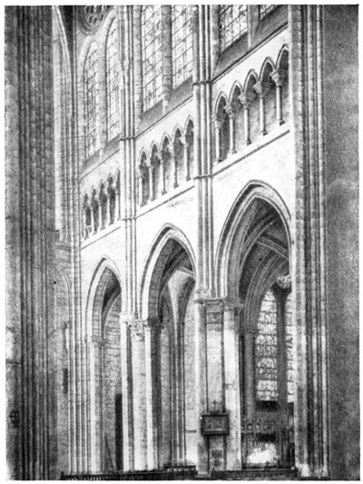 Шартр. Собор. Средний неф Шартр. Собор. Средний неф