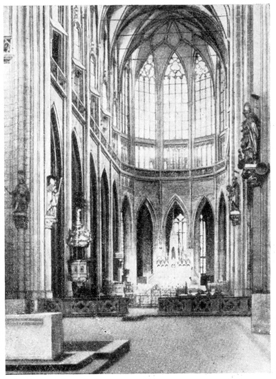 Прага. Собор св. Вита, 1344—1420 гг., архитекторы Матье из Арраса, П., В. и Я. Парлержи